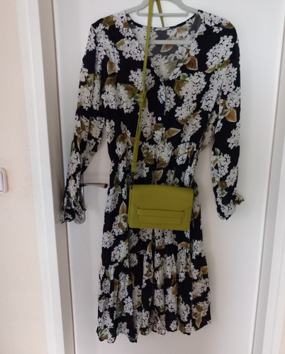 Schönes kleid m l - 40, m-l