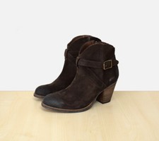 braune Buffalo Wildleder