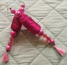 NEU!DEKO SAMT Quasten Perlen rot 2 St. aus Ladenaufgabe Artikel auf dem 1.Photo!