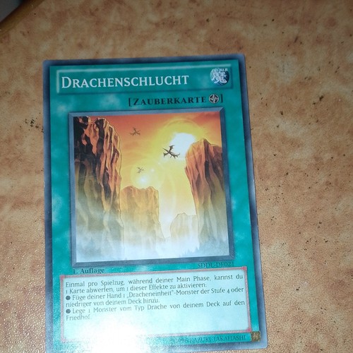 Drachenschlucht - yu-gi-oh!,