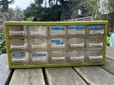  Aufbewahrungsschrank mit 15