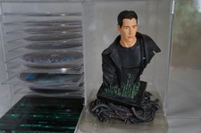 Limited Edition Ultimate MATRIX Collection 10 DVDs mit Figur Acryl-Box 
