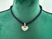 Wunderschönes Pierre Lang Herzanhänger – Strahlender Blickfang für jede Kette