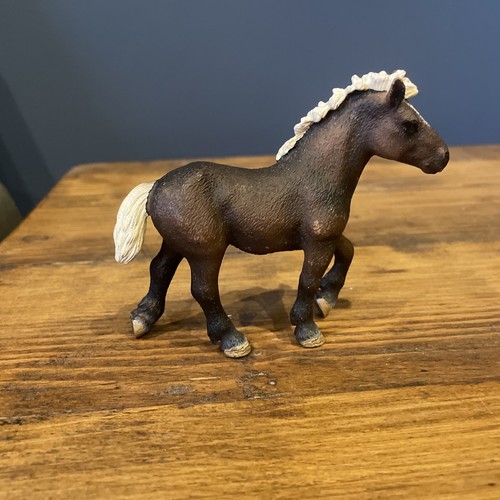 Schleich schwarzwälder fohlen - schleich,