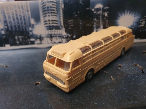 Ikarus bus beige ses - bus, imu