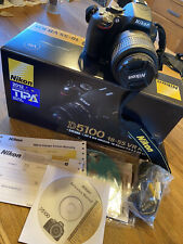 Nikon D5100 16.2MP SLR-Digitalkamera - Double VR Zoom Kit