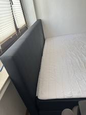 Schlafbett für zwei Personen, alles funktioniert einwandfrei