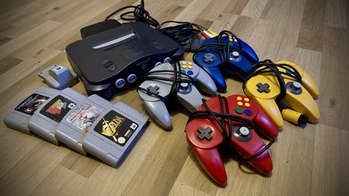 Nintendo controller - nintendo,