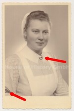 142026: Portraitfoto Rot