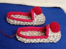  2 STROHSCHUHE  Hexenschuhe