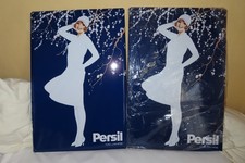 Zwei Werbeschilder: PERSIL 100
