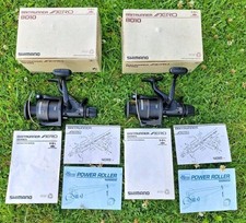 2 × Shimano Baitrunner Aero 8010 XT-7 Freilaufrollen Angelrollen Fischen Rollen