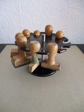 seltene 8 Stück DDR Schul / Zensur Lehrerstempel mit Ständer ? ?
