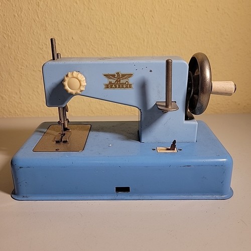 Vintage kinder nähmaschine - vintage,
