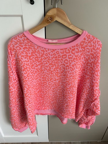 Sweatshirt sweater leo print - leo,