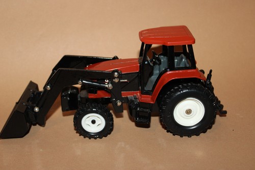 Ertl 327 traktor - 327,