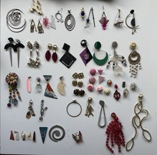 Ohrringe, 80er / 90er , Konvolut aus Clips & Stecker + 3 Ketten