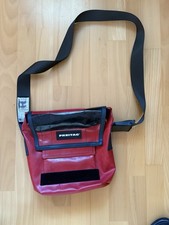 FREITAG Tasche Dexter Messenger Bag rot, schwarz wie neu