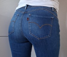 Levis Mid Rise Skinny Jeans