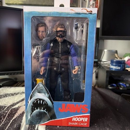 Jaws der weiße - weiße, clothed