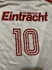 Eintracht Frankfurt Trikot