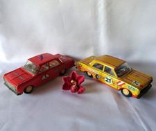 2 DDR Blechautos mit Schwungrad Fire Chief Ostalgie Ehri / ev 706(16)