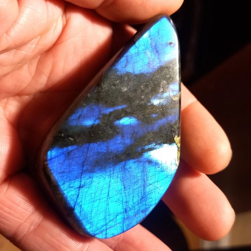 Black and blue - black, labradorite