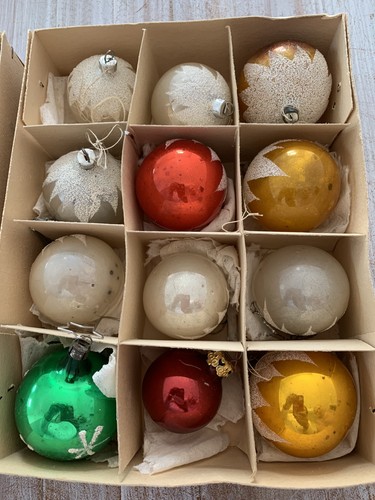 Alte weihnachtskugeln - alte,