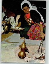 39910737 - Im Beduinen-Zelt Junge Beduinin Arab. Volkstyp