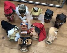 10 antike handgeschnitzte Kasperlefiguren Kasperletheater Holz Handpuppen Köpfe