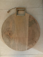 Edles Holzbrett rund neu Durchmesser 40 cm, Dicke  3 cm mit verziertem Griff