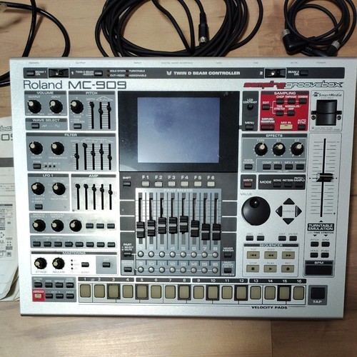 Roland 909 sampling - roland, mc-909