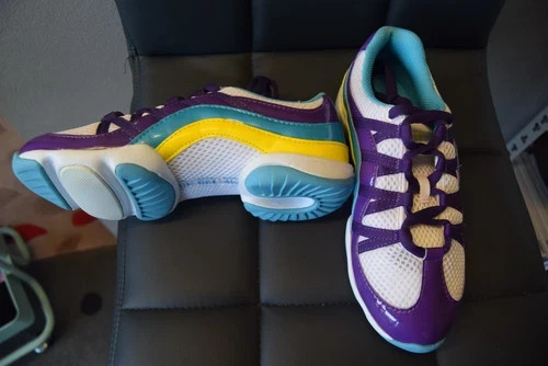 White and purple bloch wave - white,