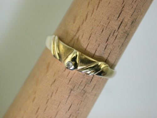 Gelbgoldring mit zirkonia - mit,