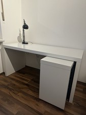 Ausziehbarer Schreibtisch