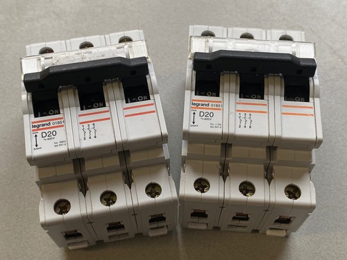 Legrand 01851 - 2x,