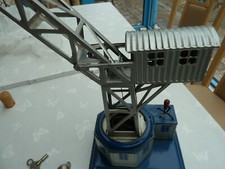 Alter Blech Kran Blechspielzeug Federzug