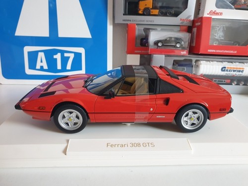 Norev 187930 ferrari - 1:18,