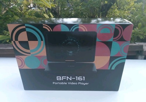 Portable dvd player - 17.5",