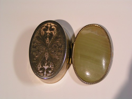 Schöne vintage pillendose mit - schöne,
