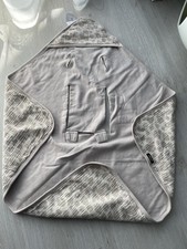 Hauck Einschlagdecke snuggle Leo beige TOP