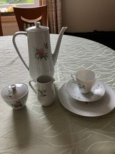 Speisse- u. Kaffegeschirr für