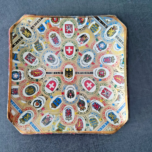 Quadrat aschenbecher mit - quadrat.,