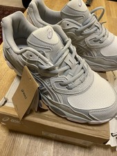 ASICS Gel NYC Creme Cloud Grey