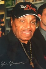 17) Joseph Jackson signiert