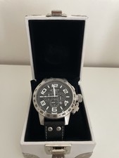 Jet Set San Remo Herren-Armbanduhr mit Chronograph und schwarzem Lederarmband. 