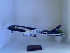 LED 1:130 B787 9 Lufthansa