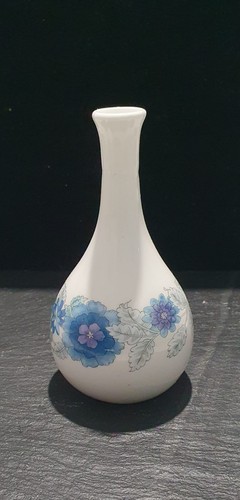 Wedgwood clementine bud vase - wedgwood,
