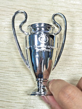 Champions League Pokal Metall