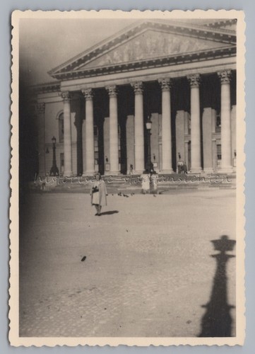 München 1943 - ,